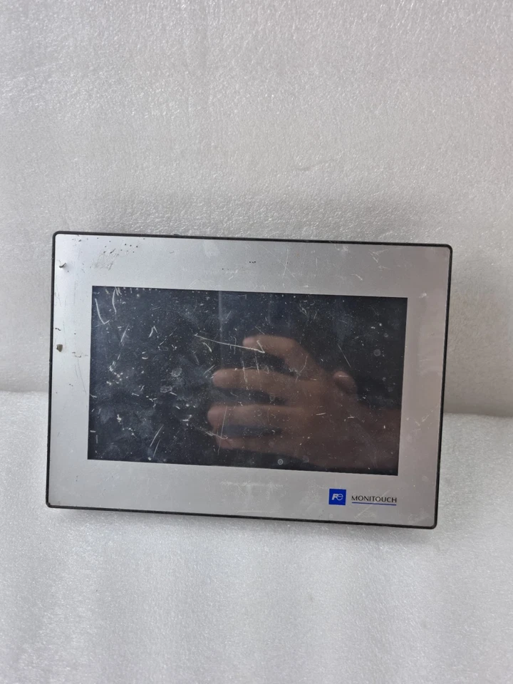 FUJI MONITOUCH TS1070S 24VDC HMI OPERATOR PANEL